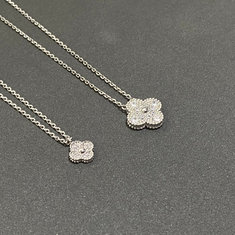 Silver full Diamond Necklaces Four Leaf Clover single elegant