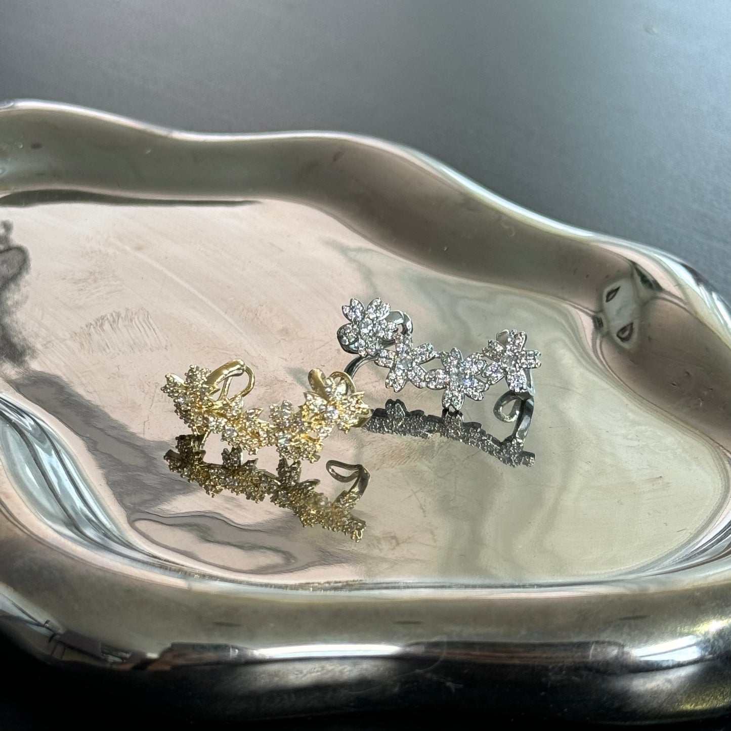 Gold Silver Flower Leaf Full Diamond Ear Clip Helix Clip Ear Cuff Titanium steel