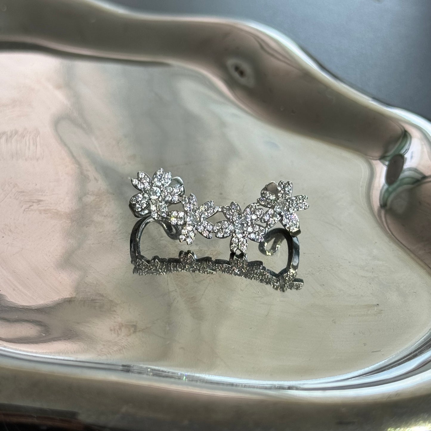 Gold Silver Flower Leaf Full Diamond Ear Clip Helix Clip Ear Cuff Titanium steel