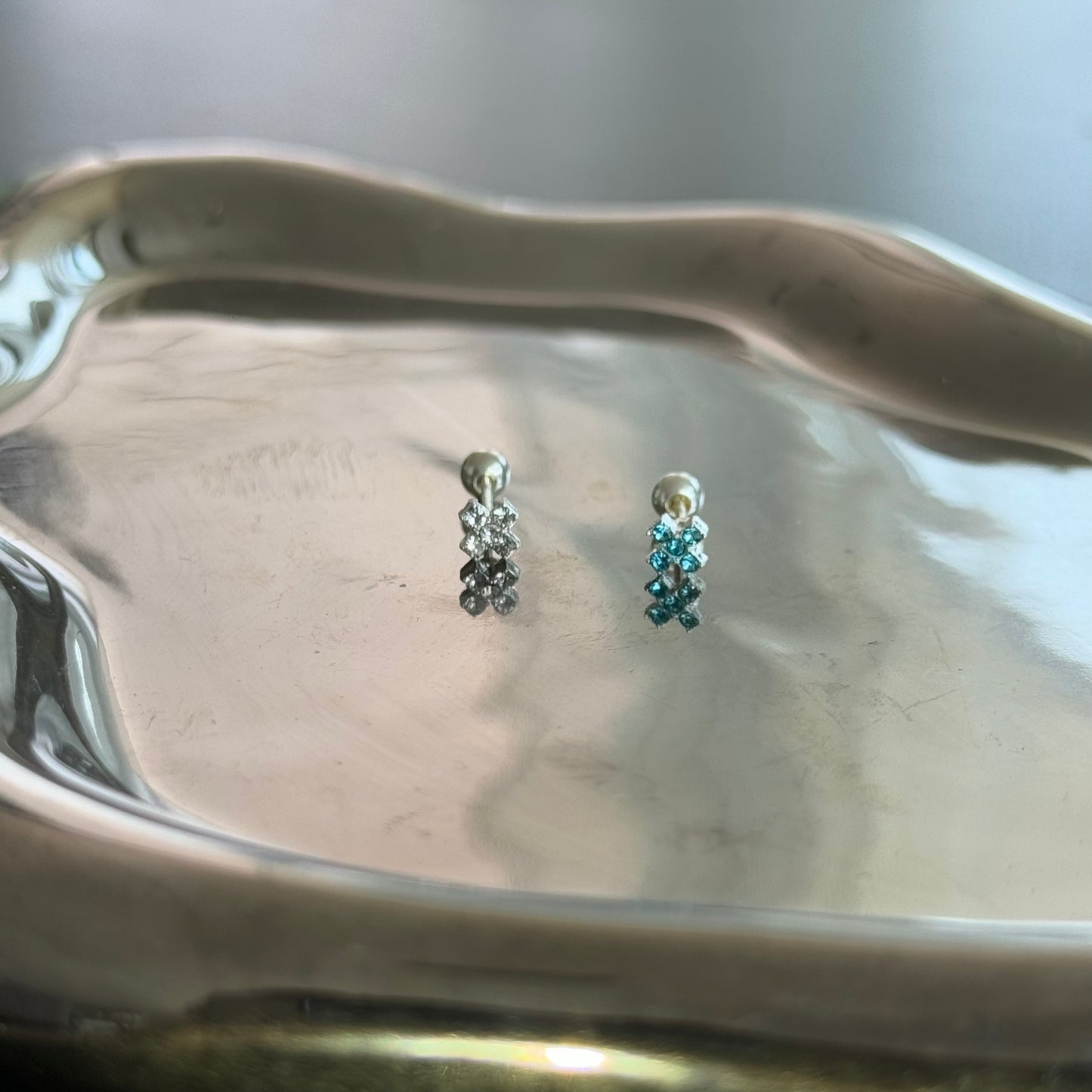 White Blue Mini Diamond Crystal Helix Earring Flat Round Disk Titanium Steel